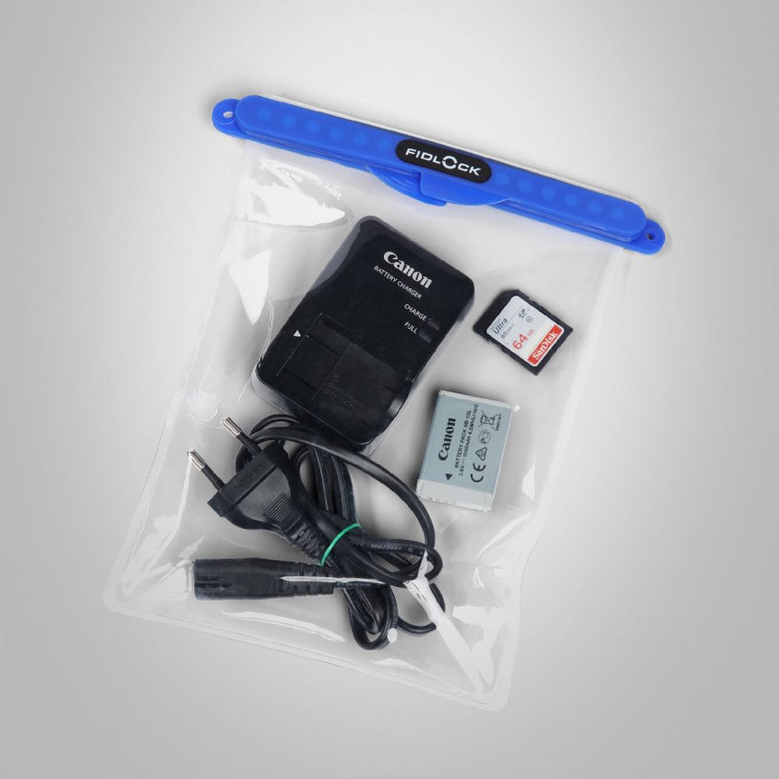 Fidlock Waterproof Tablet Dry Case Maxi blue transparent, dry with electronics inside