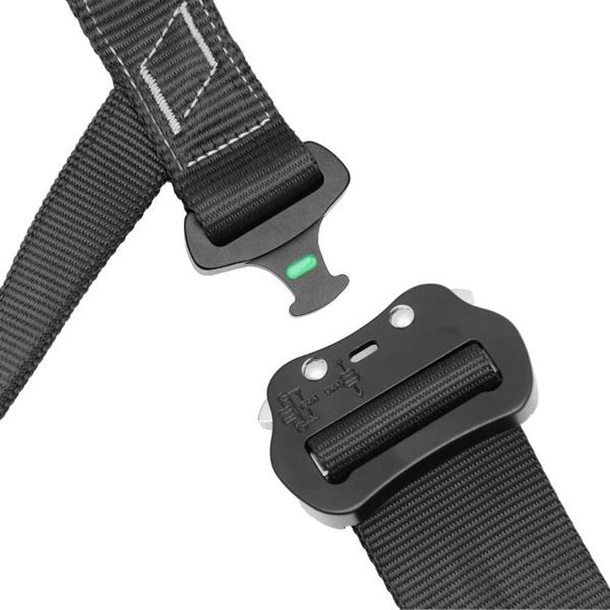 Kong Indiana Fast zoom on open buckle