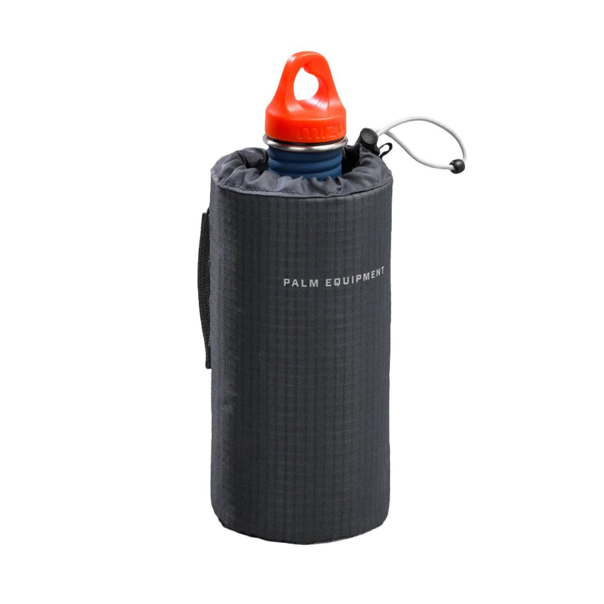 Palm Quick H2O Pouch holding water bottle