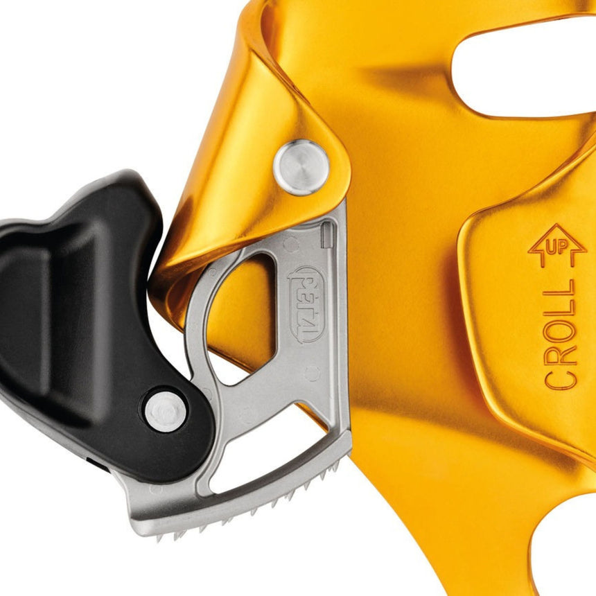 Petzl Croll L Ascender catch is opened by pinching for simple, quick manipulation.