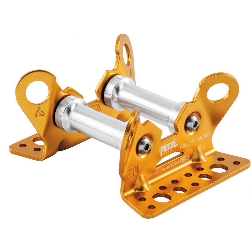 Petzl Roller Coaster flat face allows the rope protector to be positioned on a flat area or soft ground.