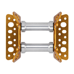 Petzl Roller Coaster multiple connection holes allow for choice of mounting options: 10 or 12 mm bolts, Pulse, Coeur Pulse. 